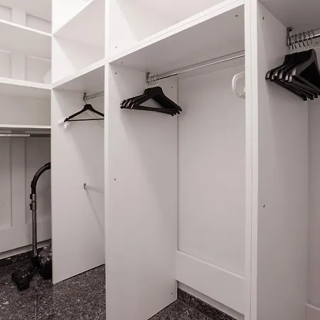 Apartment Mit Dachterrasse